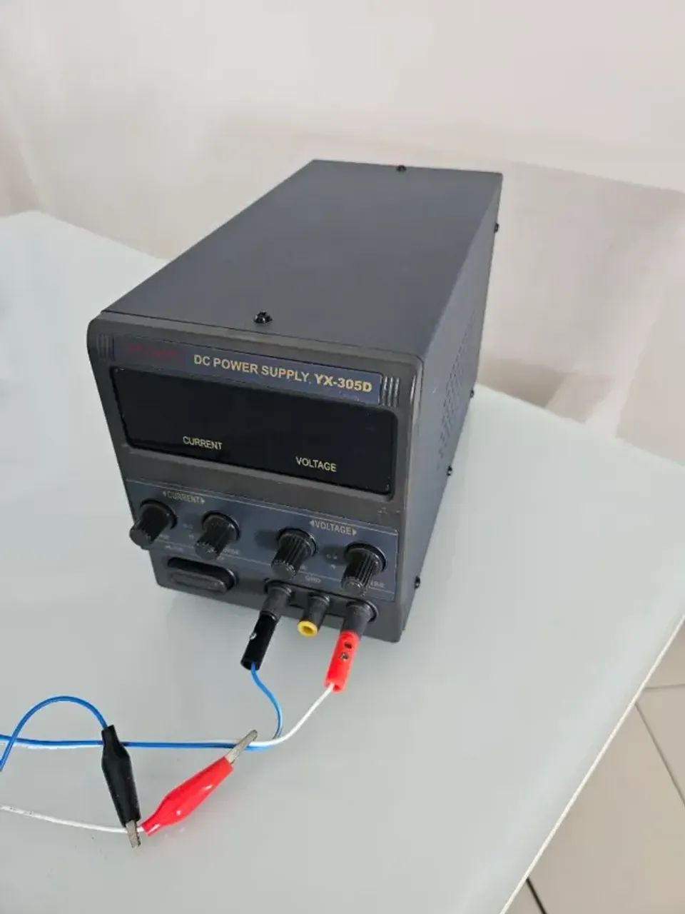 Fonte Bancada Assimétrica Digital Aida 305d 30v 5a Bi Volt