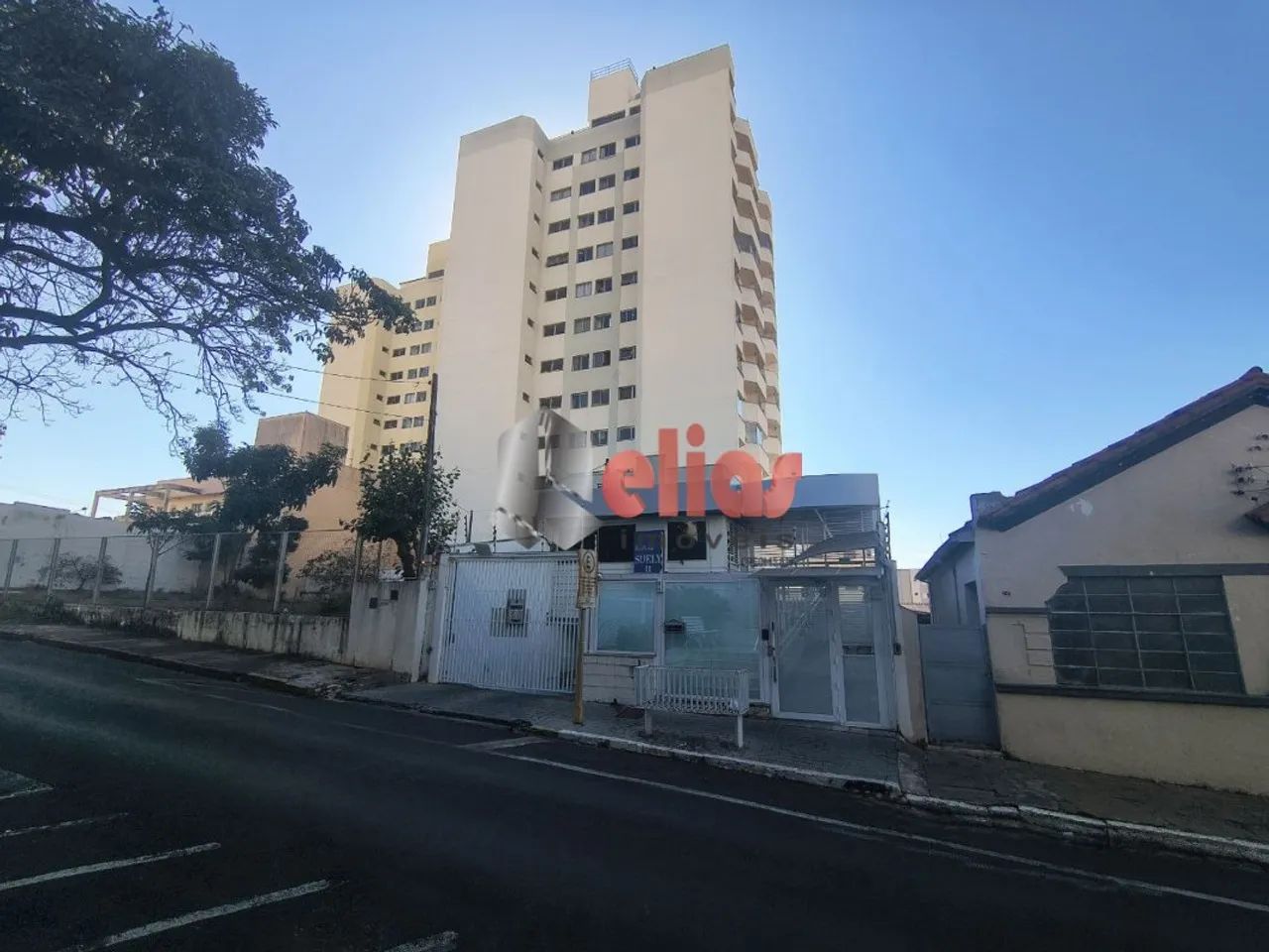 Apartamento para aluguel com 77 m² e 2 quartos em Centro, Bauru - SP - Foto 2