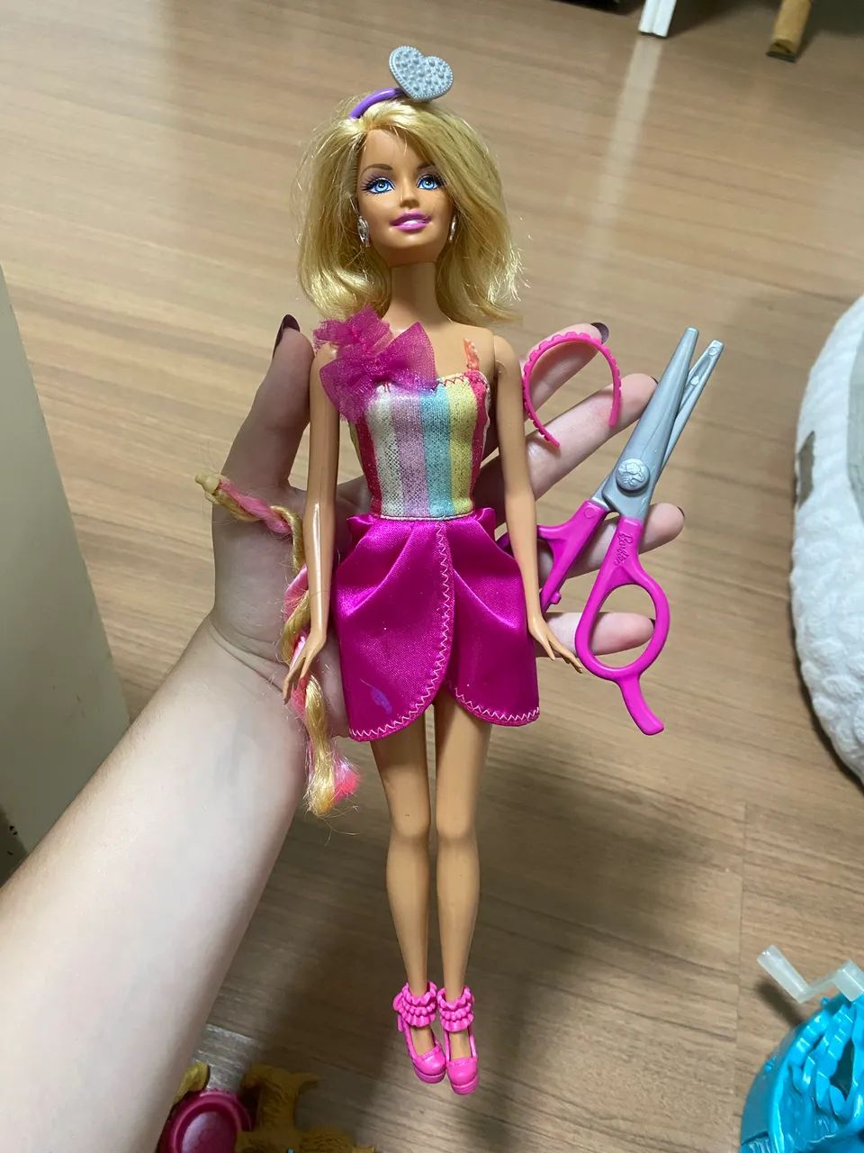 Barbie corte e estilo de 2011 - Foto 5