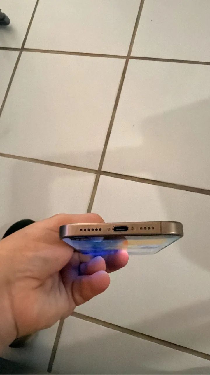 Iphone 16 pro max - Foto 5