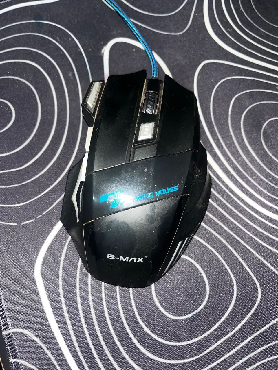 Mouse gamer em ótimas condições 