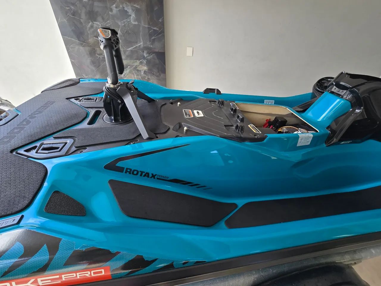 JET SKY SEA DOO 230 WAKE PRO - Foto 5