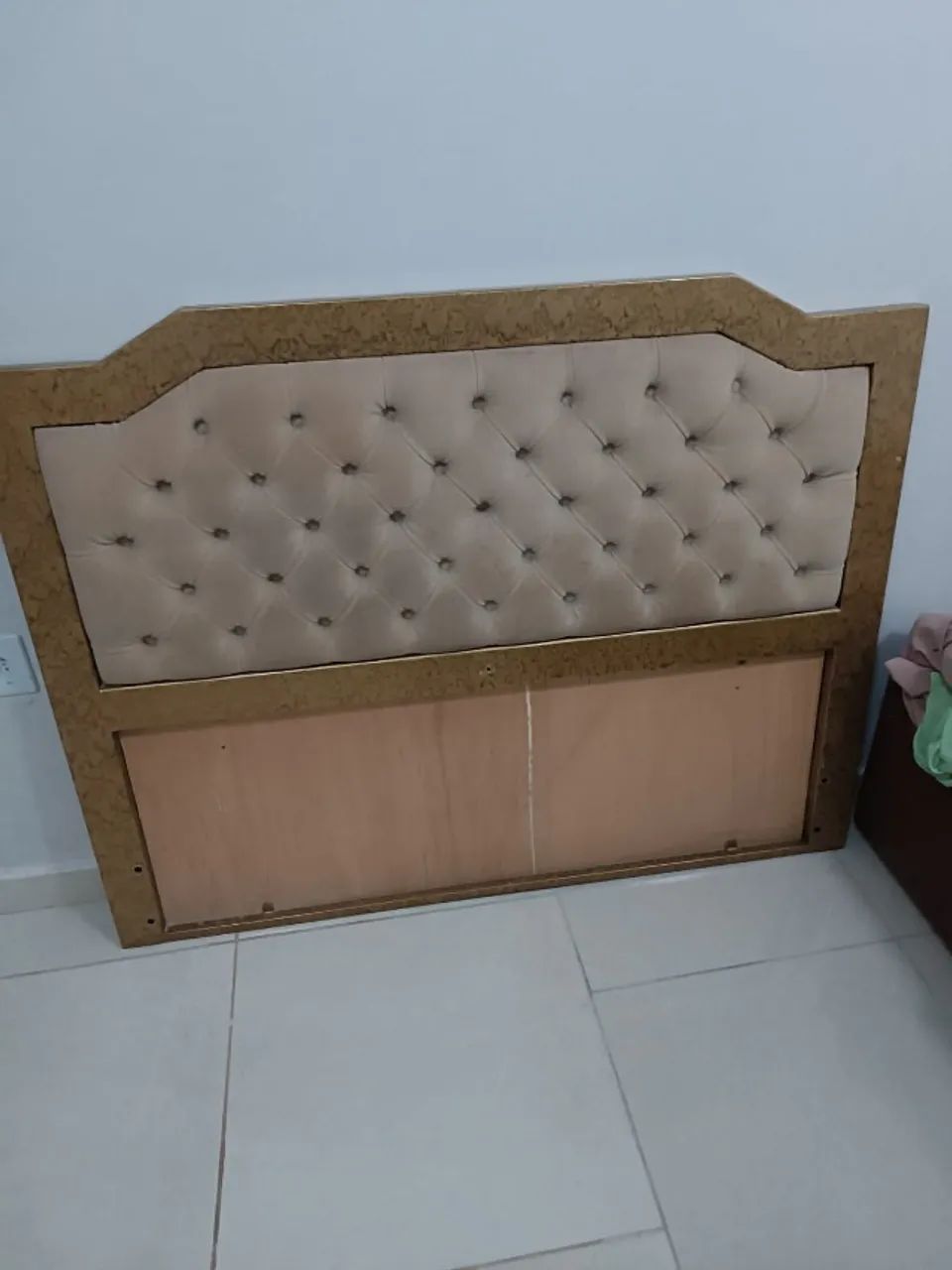 Cama de Casal Semi Nova com Cabeceira - Foto 2