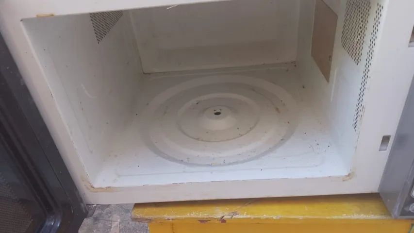 Micro ondas tira peças Eletrolux  - Foto 2