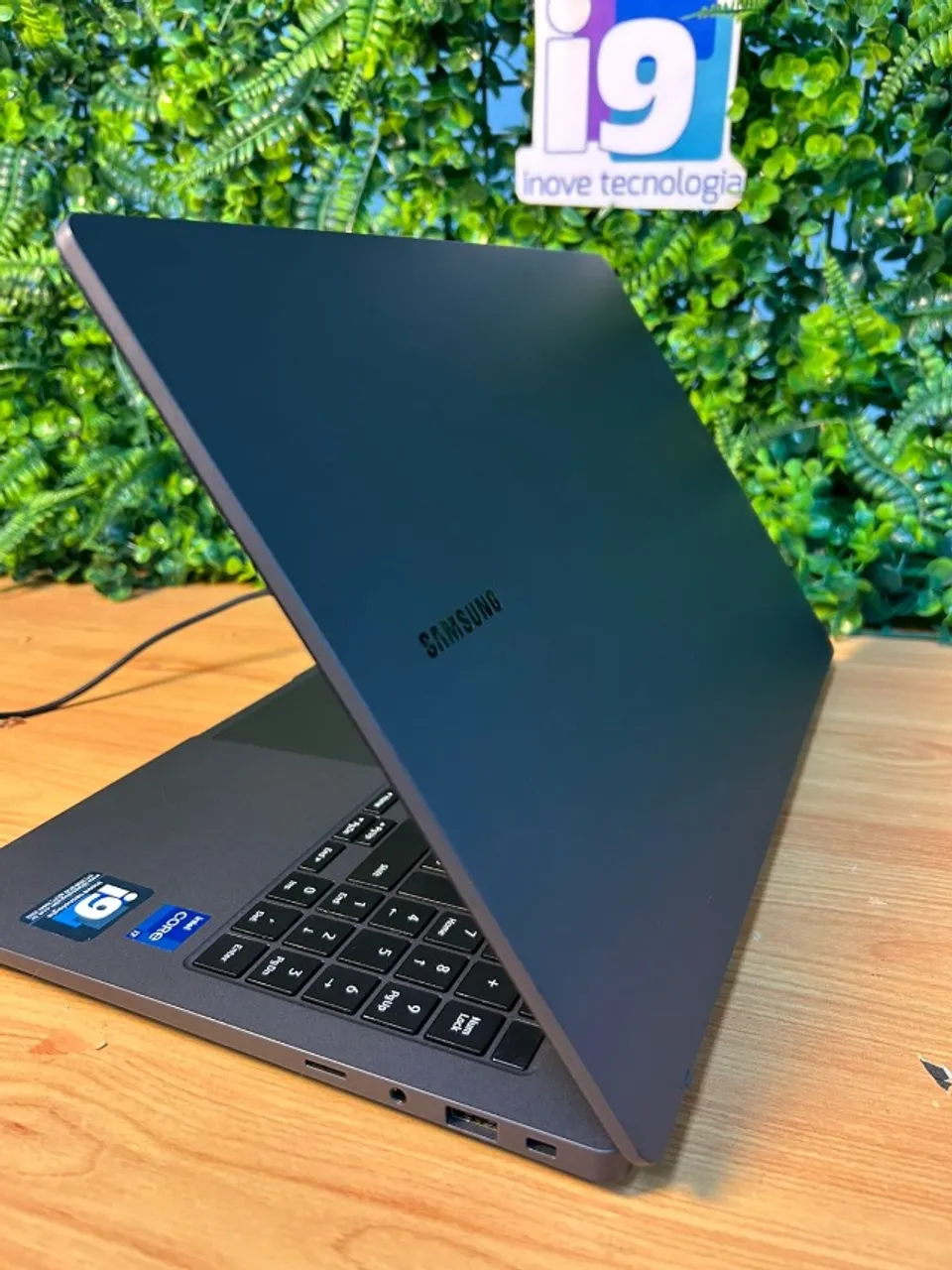MacBook Air 2020 A2337 Chip M1 Cor Space Grey 8GB RAM 512GB SSD