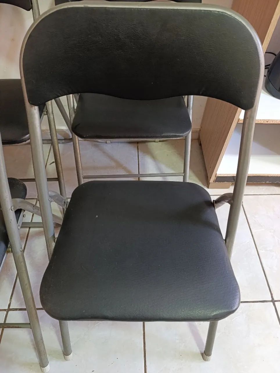 Cadeira de ferro dobrável  - Foto 4
