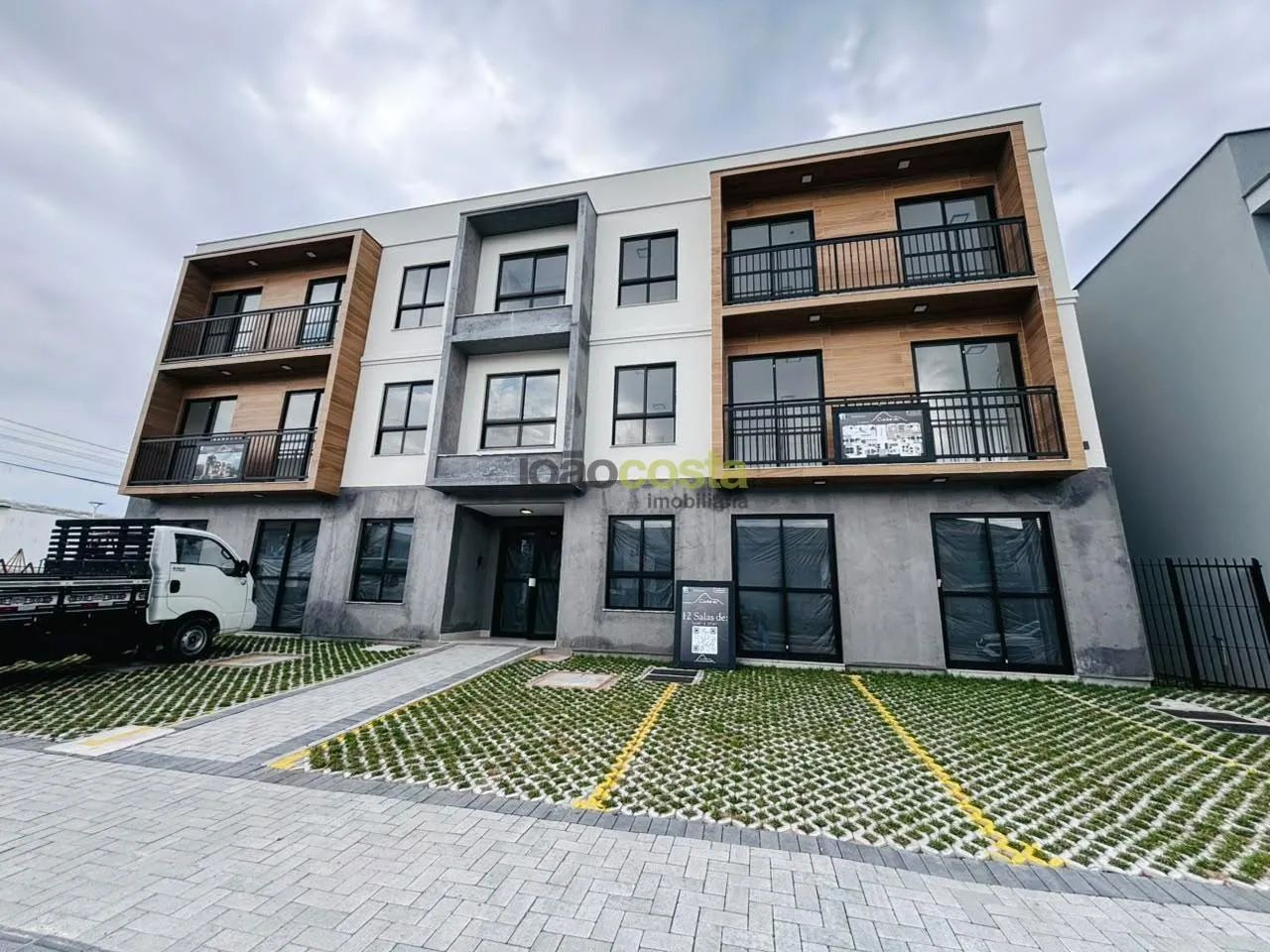Sala Comercial para Alugar em Nova Palhoça, Palhoça - 45 m²