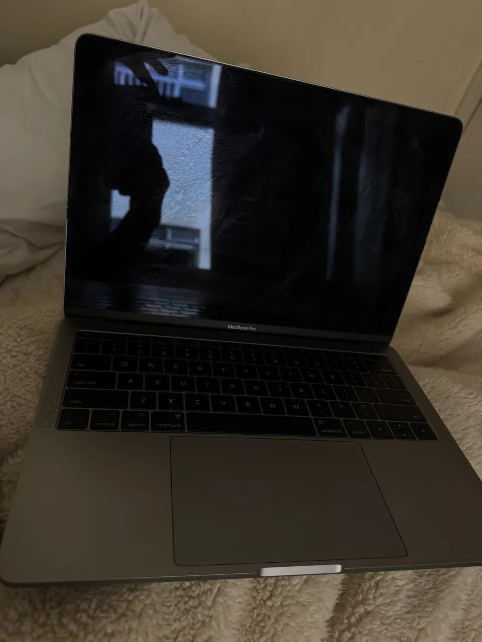 macbook pro a1708 para reparo ou retirada de peças  - Foto 2