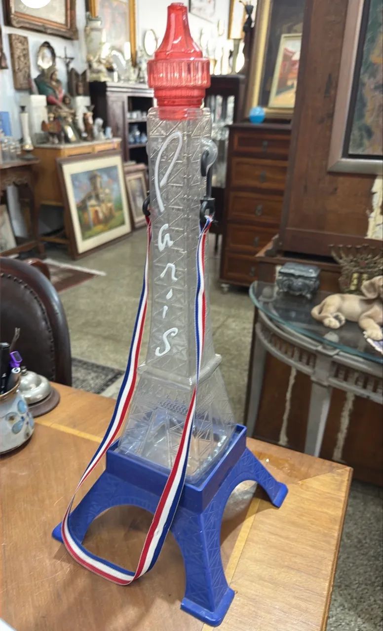 GARRAFA TORRE EIFFEL 53cm PEÇA ÚNICA RARIDADE BAQUELITE - Foto 2