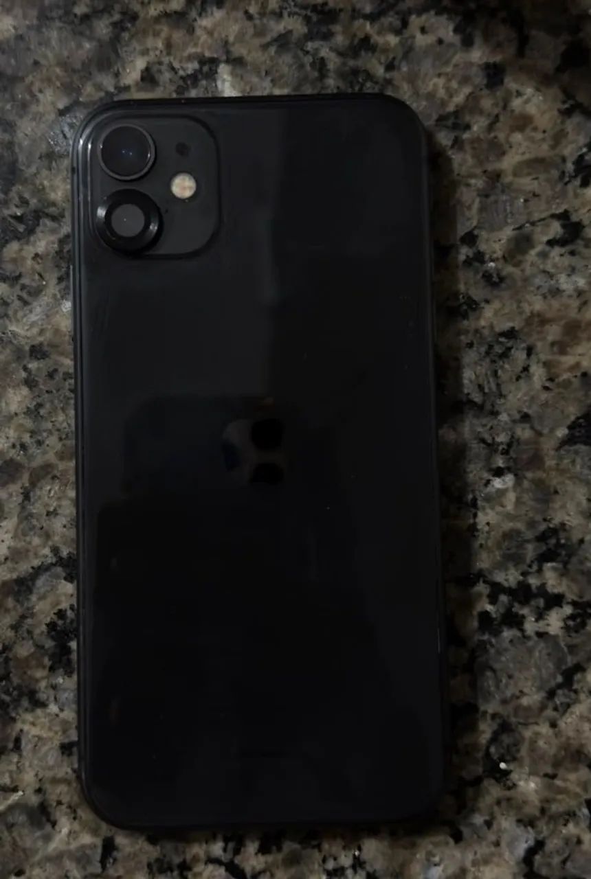 Vendo IPhone 11  - Foto 2