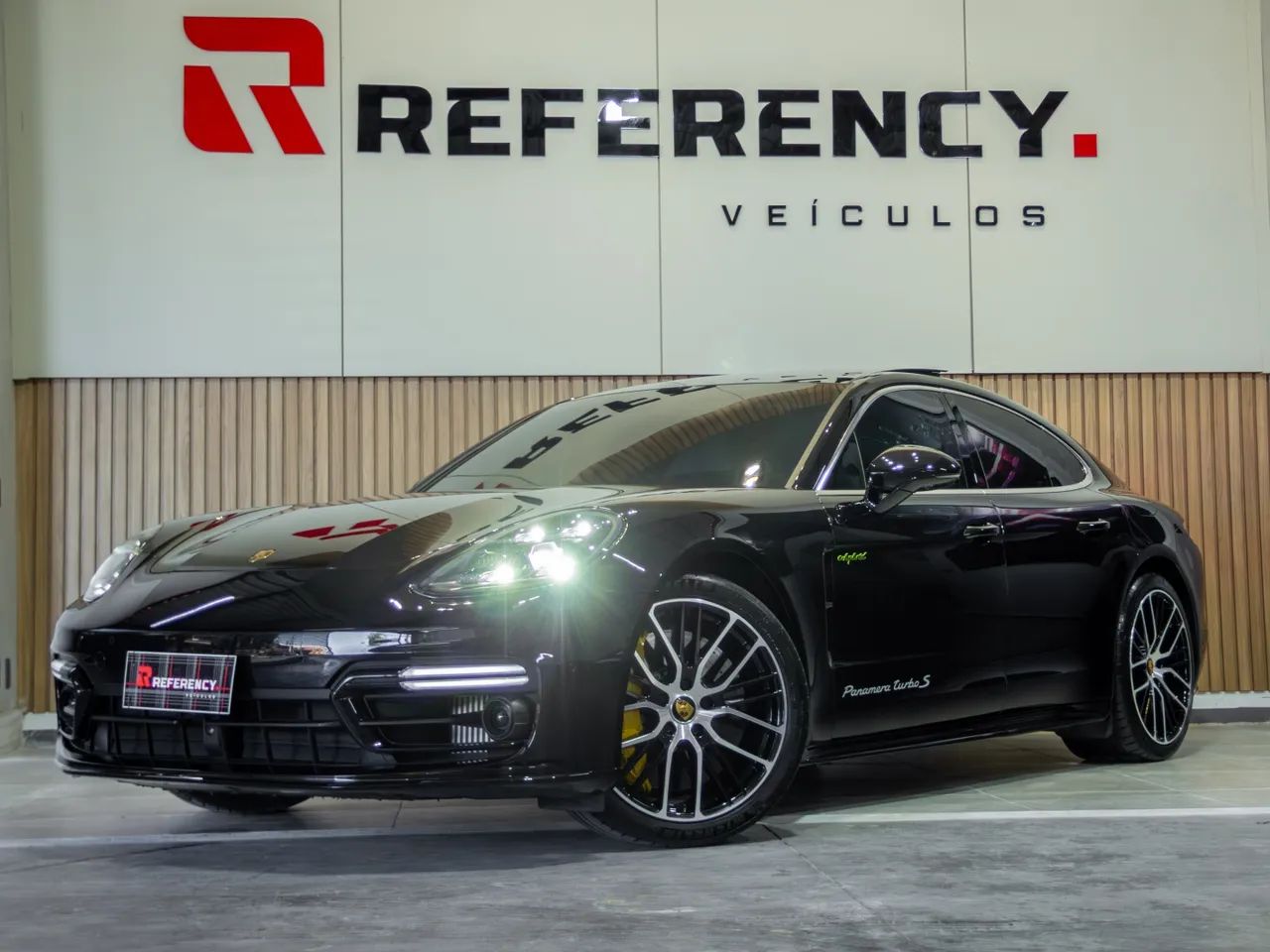 Porsche Panamera 2023