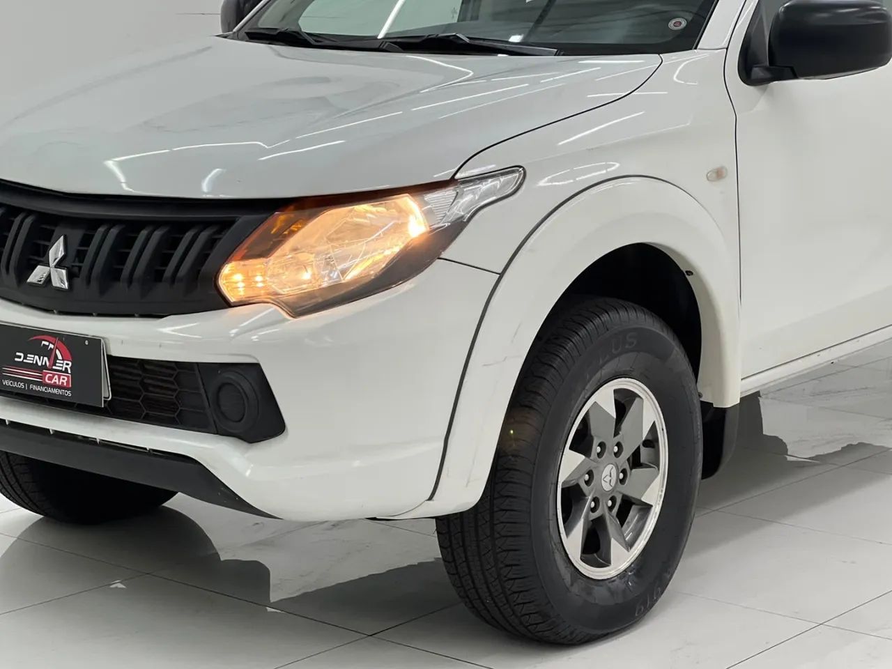 Mitsubishi L200 2021 - Foto 4