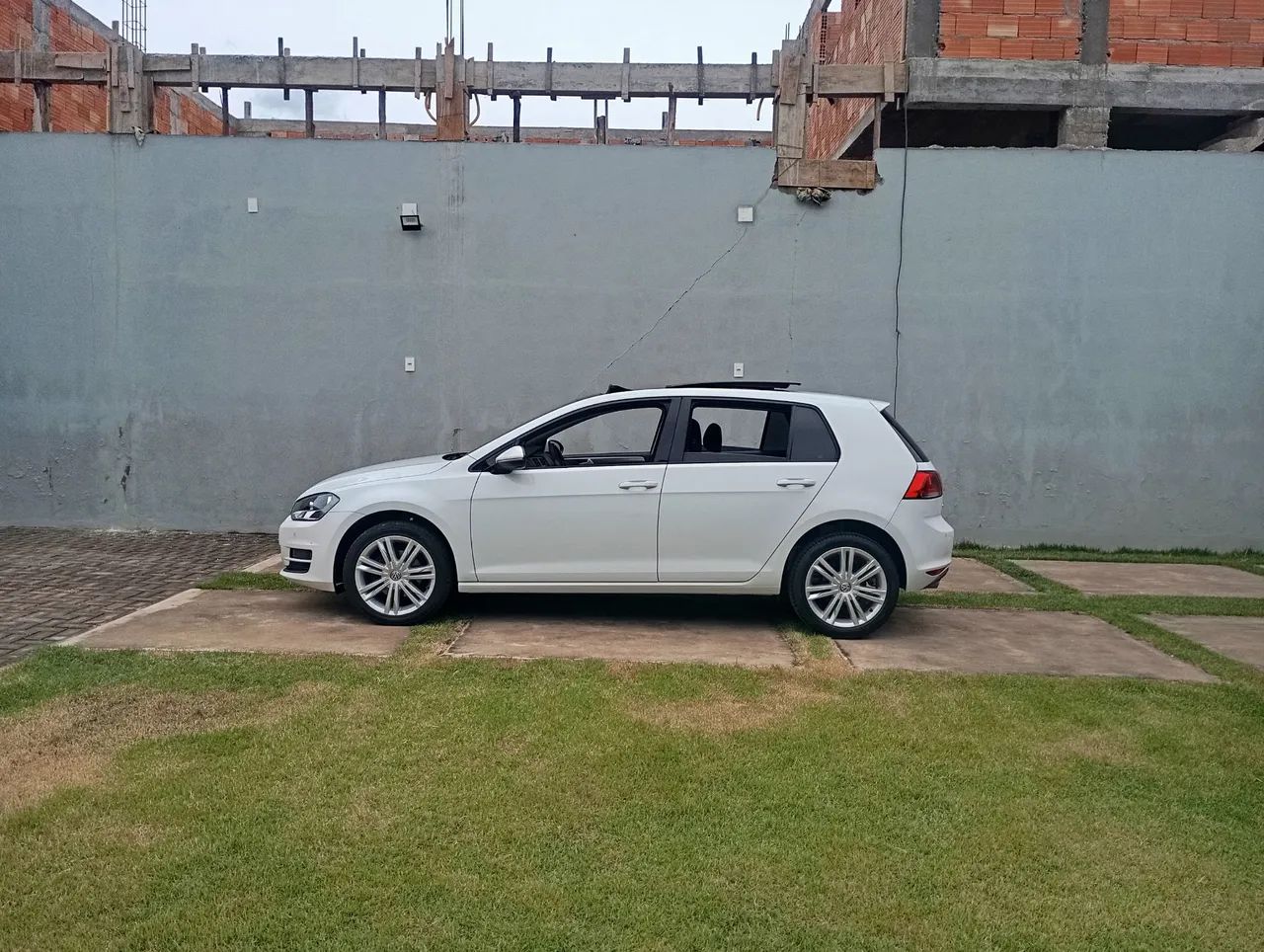 Volkswagen Golf Golf Comfortline 1.0 TSI Total Flex Mec. 2017