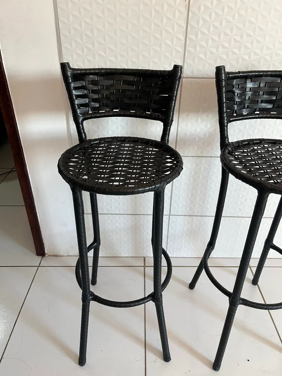 Vende- se 2 cadeiras bancadas  - Foto 4