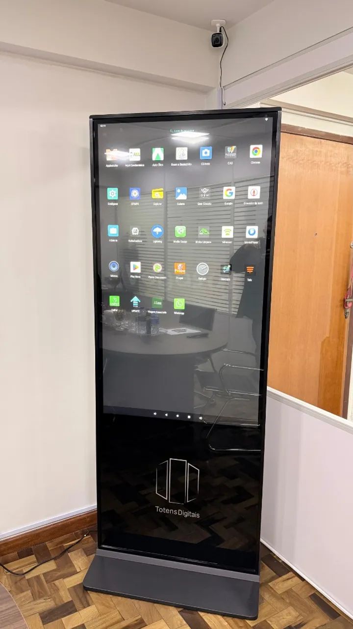 Totem 55" Touch Screen Android - Foto 3