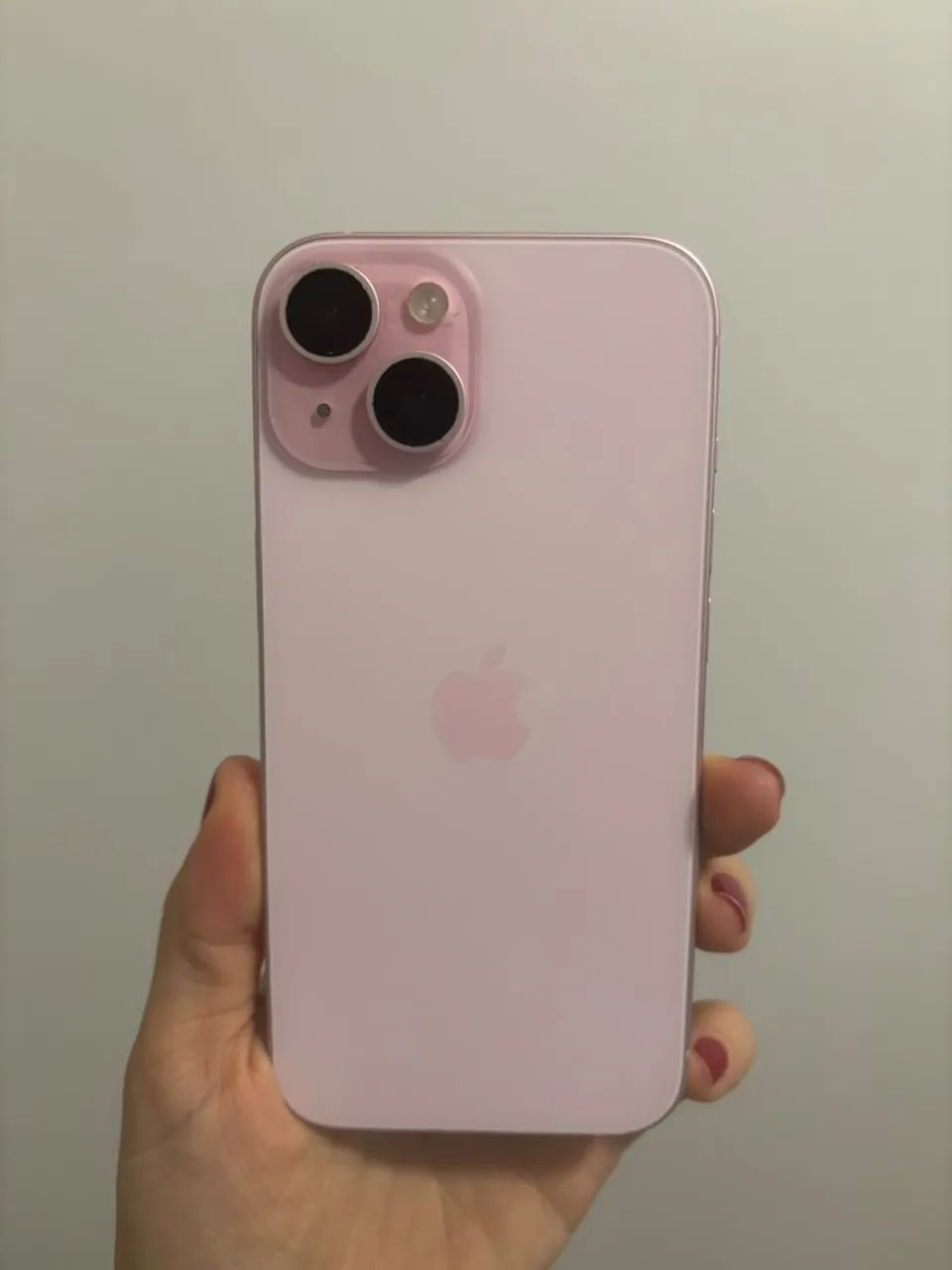 iPhone 15 rosa 128g semi novo - Foto 2