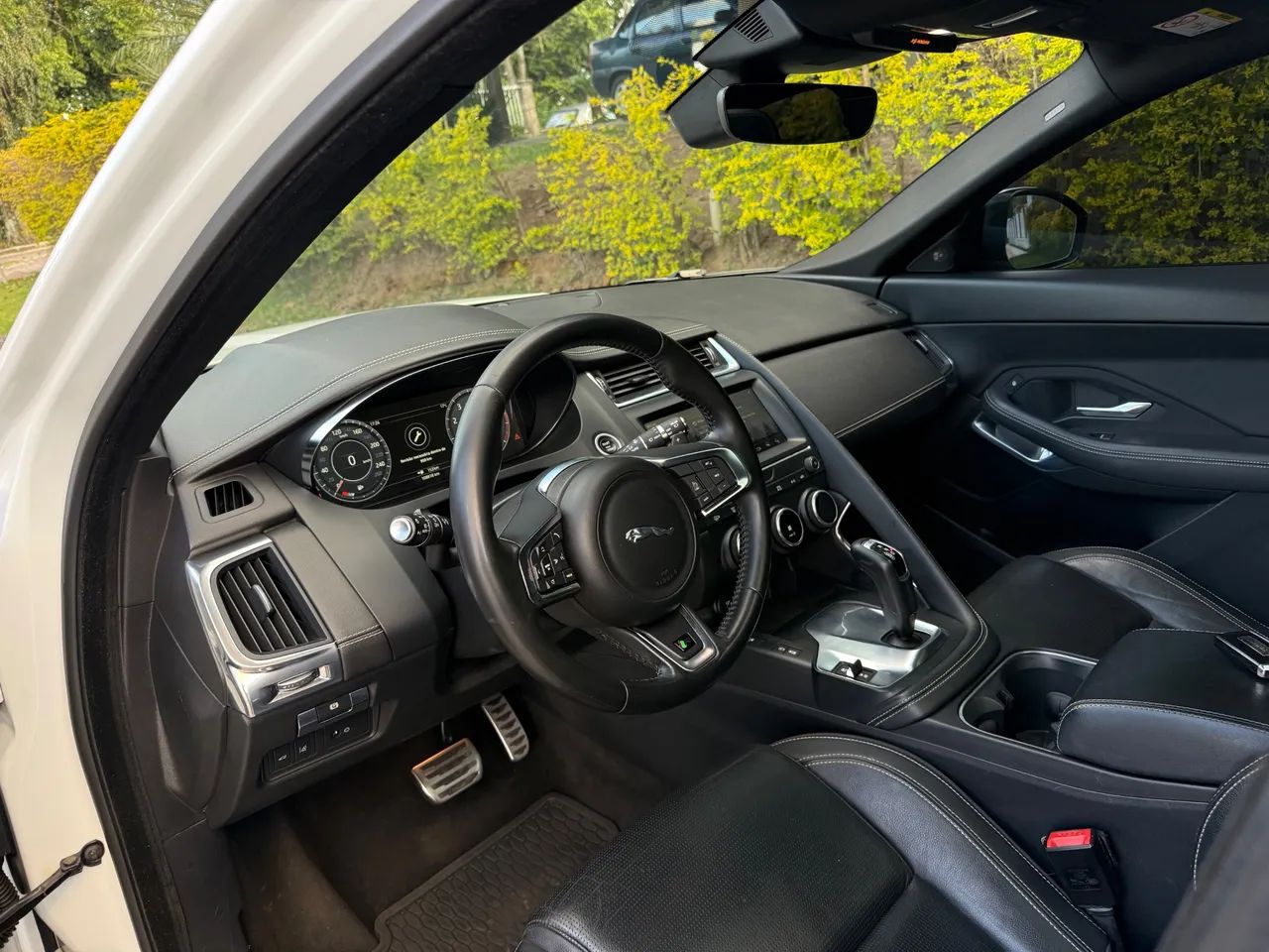 Jaguar E-Pace R-dynamic S 2.0 AWD 249cv Aut. 2018 - Foto 4