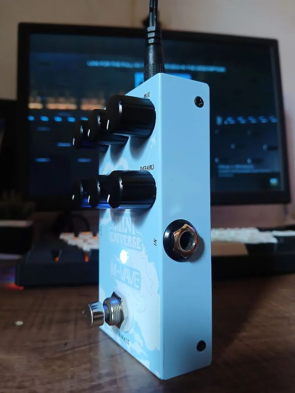 PEDAL REVERB MINI UNIVERSE  - Foto 3