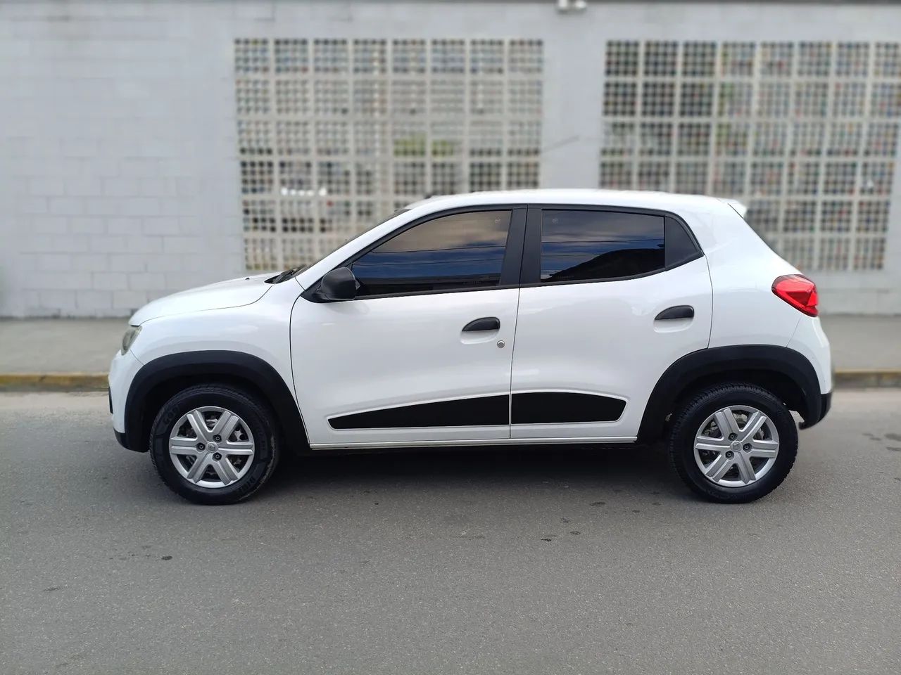 Renault Kwid Outsider 1.0 Flex 12V 5P Mec. 2020 - Foto 4