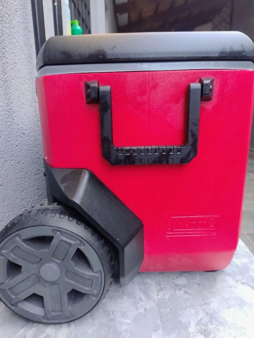Caixa Cooler Térmico Coleman 55 Qt/52l Rugged Fabricado EUA Rodas reforçadas Alça retrátil - Foto 4