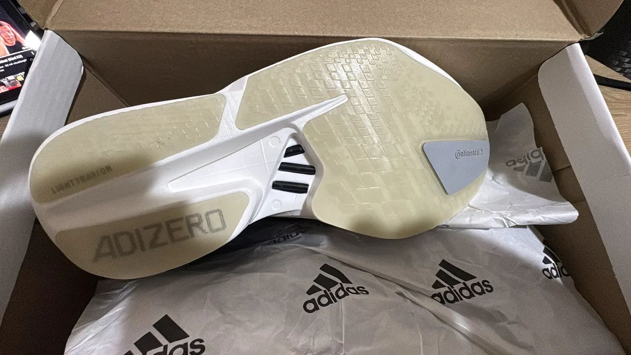 Adidas Adios Pro 4 - Branco e preto - Foto 2