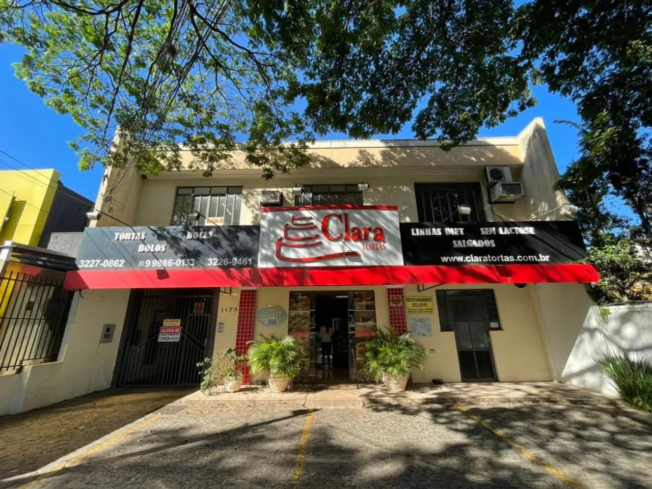 Aluga-se espaço comercial na Zona 02 em Maringá! Com área útil de 50m², este imóvel conta  - Foto 2