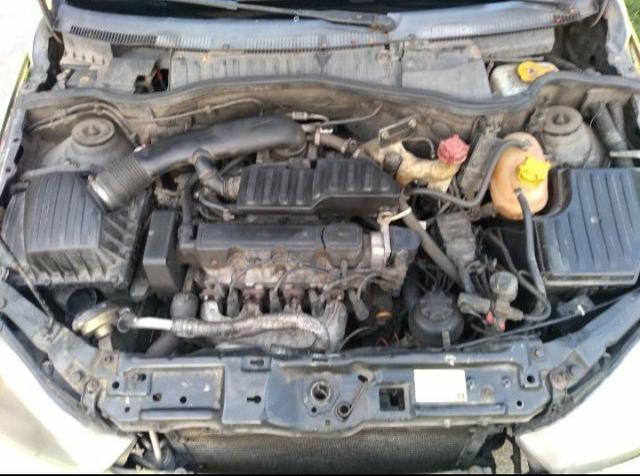 Corsa Sedã 11/12 com GNV de 16 motor 1.4 - Foto 5
