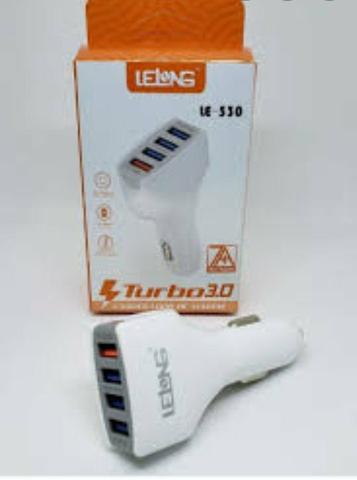 Carregador veicular universal com 4 entradas USB