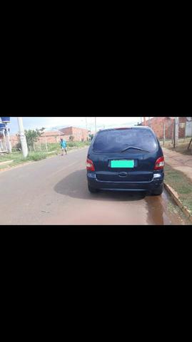 Vendo carro por 7.500mil