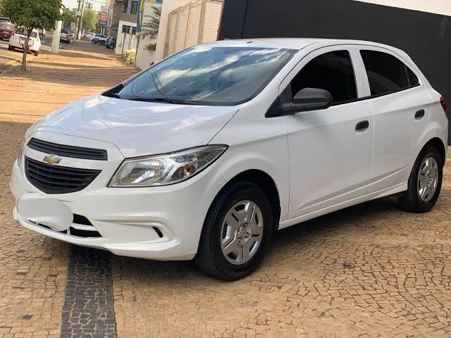 Apenas 32.000KM ONIX 2017
