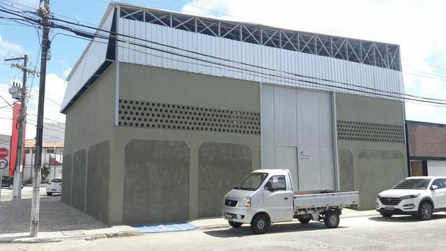Alugo ou Vendo Galpão com mesanino uma ótima Loc. R$5.000,00 /400m2 venda R$800.000,00 - Foto 3
