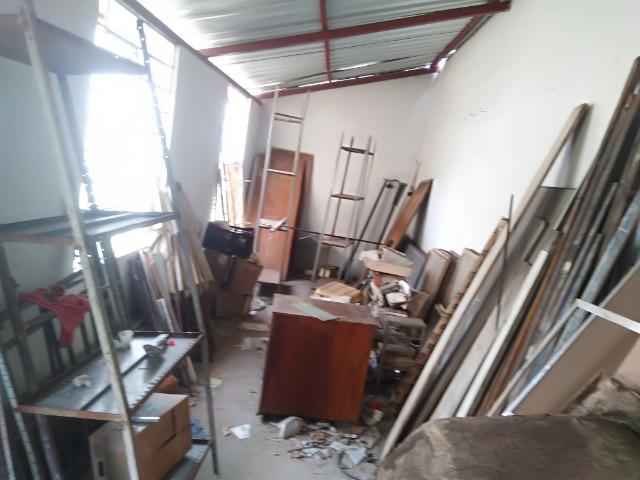 Excelente Lote Próximo ao Centro de BH, 520 m2 + 2 lojas e benfeitorias - Foto 8