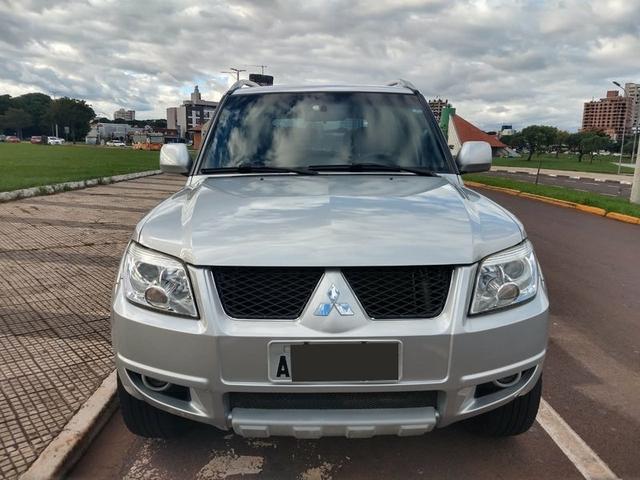 Mitsubishi Pajero 4x4 impecavel