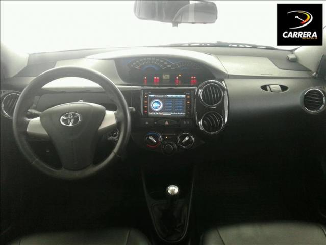 Toyota Etios 1.5 xs 16v - Foto 5
