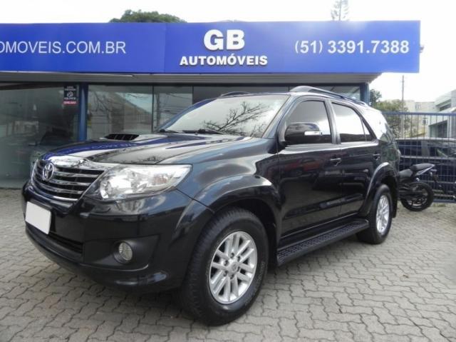 Toyota Hilux sw4 srv 4x4 4P