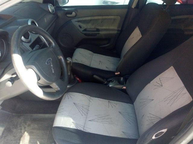 Ford Fiesta Hatch compl + Gnv + 48 X 390,00 Primeira parcela por conta da loja - Foto 8
