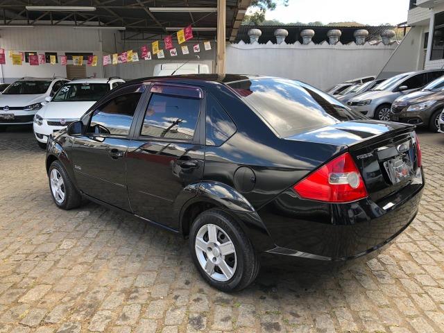 Ford Fiesta Sedan 1.0 Completo 2010 - Foto 4