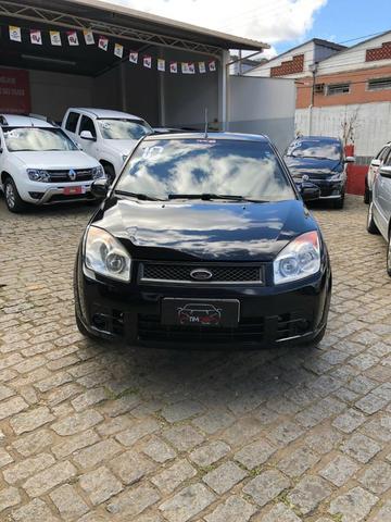 Ford Fiesta Sedan 1.0 Completo 2010 - Foto 6