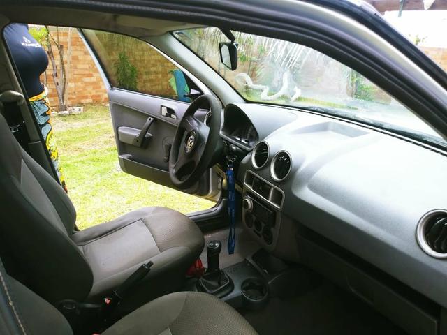 Saveiro ano 2009 modelo 2010 carro muito bem conservado - Foto 12