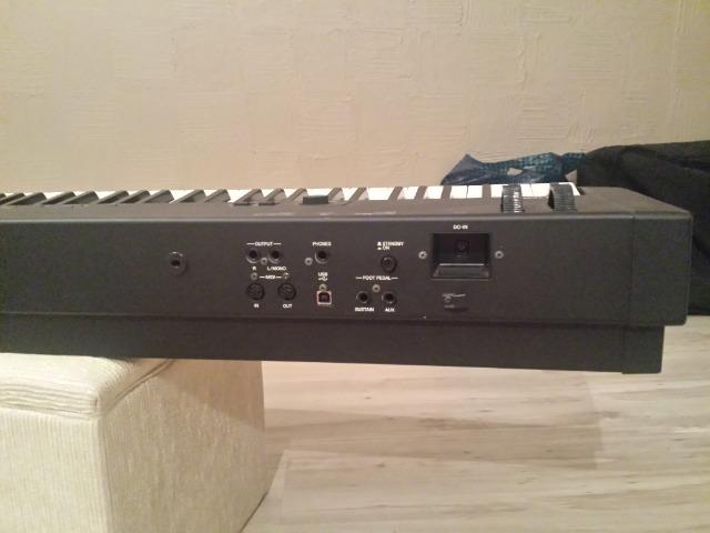 Yamaha CP-33 - Piano Digital - teclado - Foto 3