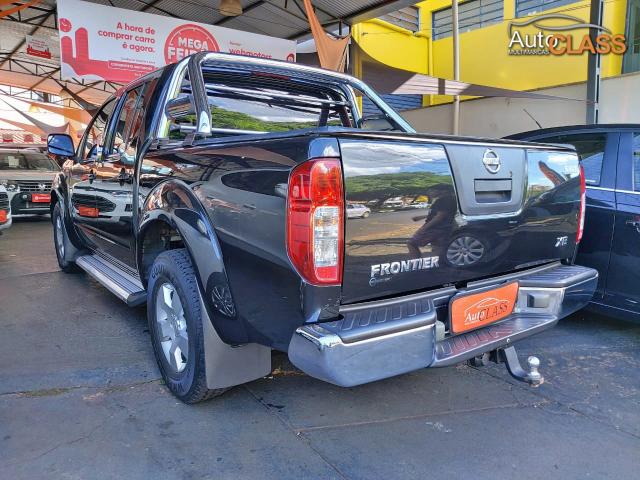 'Frontier 2.5 XE 4X2 CD Diesel 12/12 Preto' - Foto 2