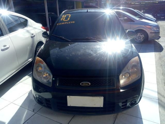 Ford Fiesta Hatch compl + Gnv + 48 X 390,00 Primeira parcela por conta da loja