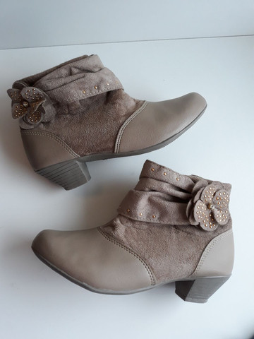 bota infantil feminina tamanho 33