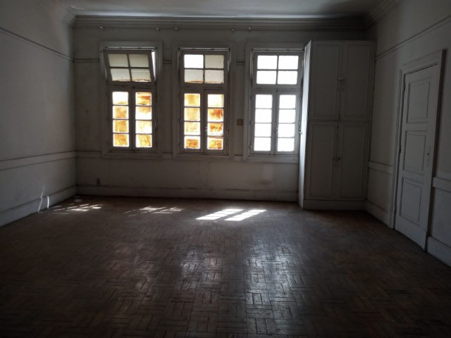 sala 2, no 4º andar no centro, 45m²