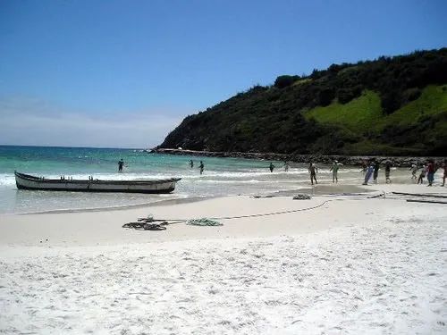 Arraial do Cabo - Praia do Pontal - piscina, sinuca, totó e playground