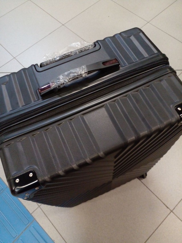 MALA DE RODINHAS  32KG PARA VIAGENS NACIONAIS E INTERNACIONAIS A MAIOR QUE TEM  - Foto 3