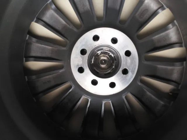 Jogo de rodas aro 17 vw jetta 5x112 17x7 et54 preta brilhante - Foto 2