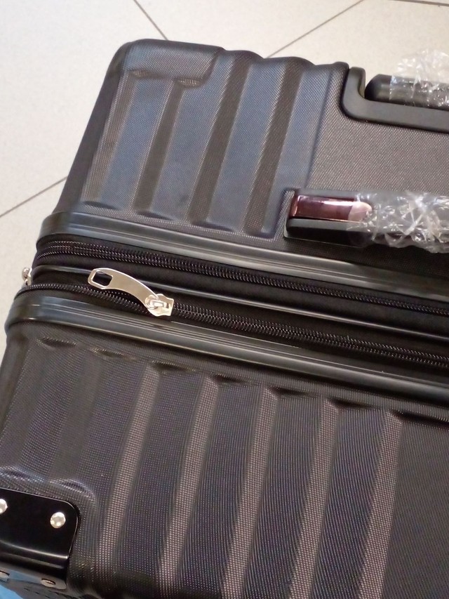 MALA DE RODINHAS  32KG PARA VIAGENS NACIONAIS E INTERNACIONAIS A MAIOR QUE TEM  - Foto 4