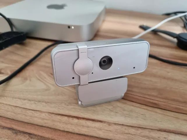 Webcam Lenovo 300 Fhd 1080p Com Microfone Integrado Cinza (Usado)