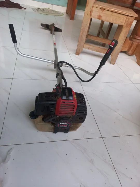 Roçadeira a Gasolina